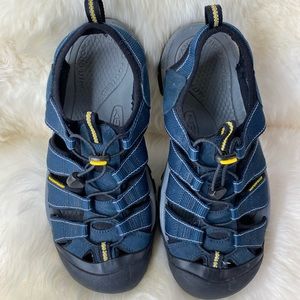 Keen like new men’s sandal size 9.5